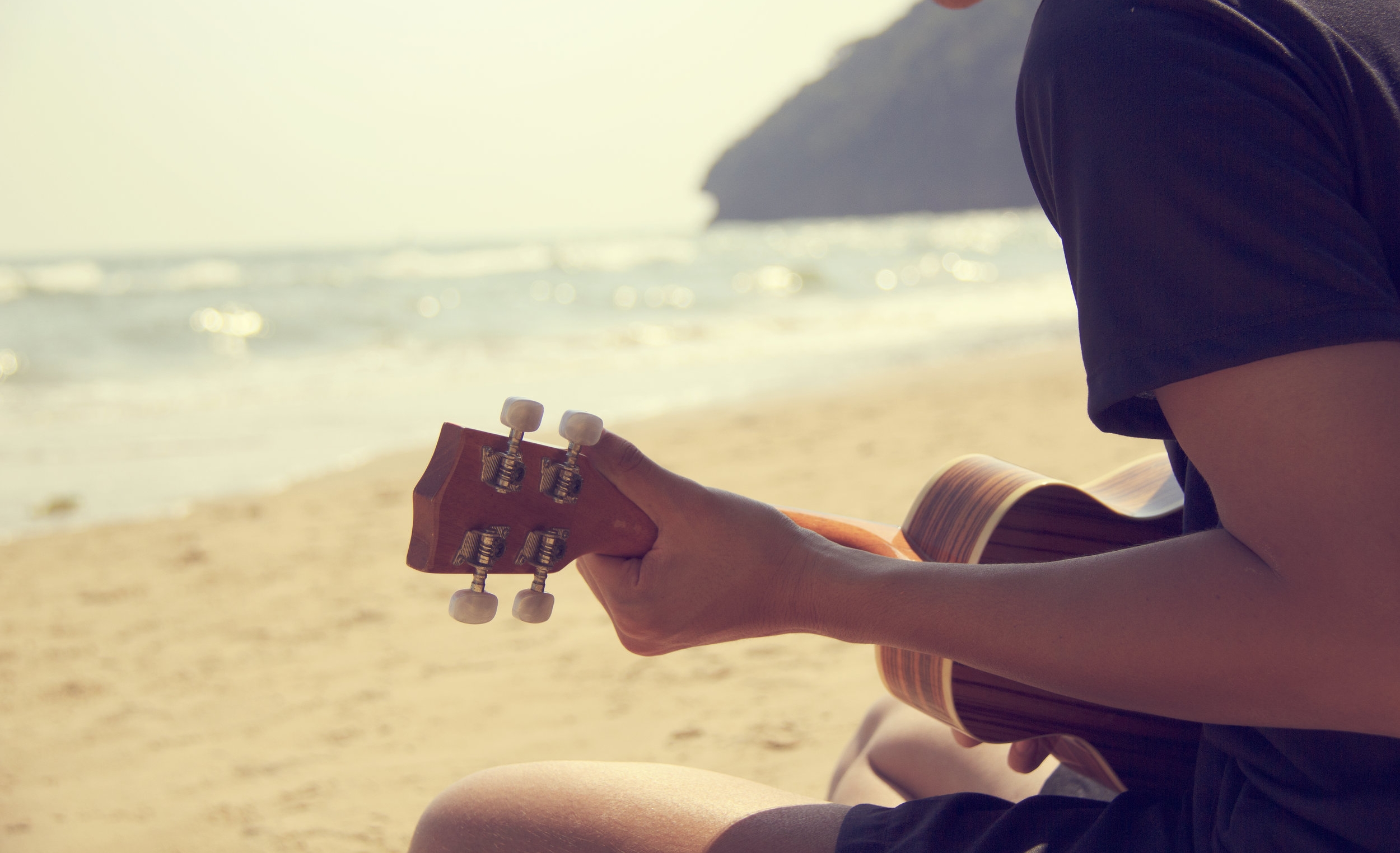 Gully and his Small Guitar by Gulliver